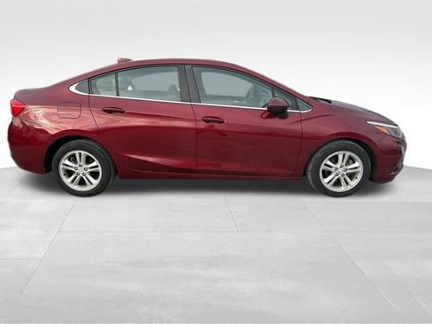 Used 2016 Chevrolet Cruze LT image 13