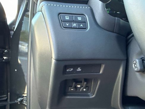 Certified 2025 Lexus LX 700h Overtrail image 34