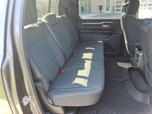 Used 2022 RAM 1500 Big Horn AWD/4WD image 33