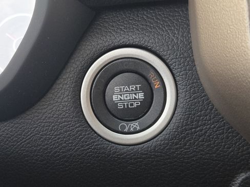 Used 2021 RAM 2500 Laramie image 24