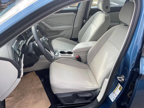 Used 2019 Volkswagen Jetta S image 19