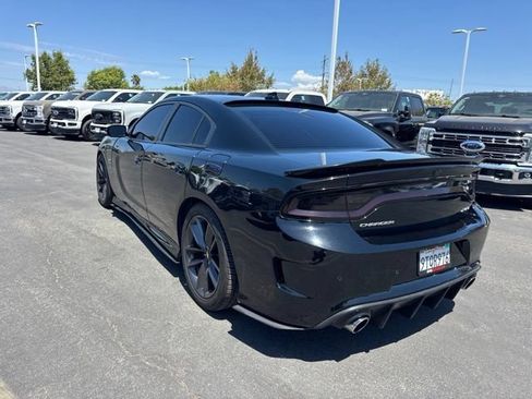 Used 2017 Dodge Charger SRT w/ Harman/Kardon Audio Group RWD image 2