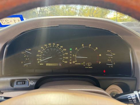 Used 2000 Lexus LX 470 4WD image 13