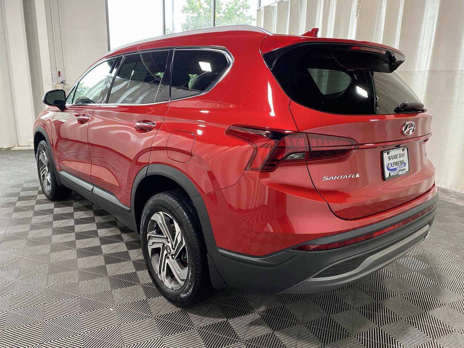 Used 2023 Hyundai Santa Fe SEL w/ Cargo Package AWD/4WD image 6