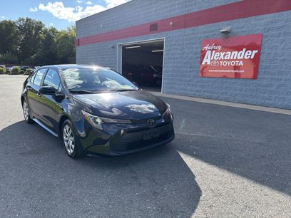 Used 2025 Toyota Corolla LE