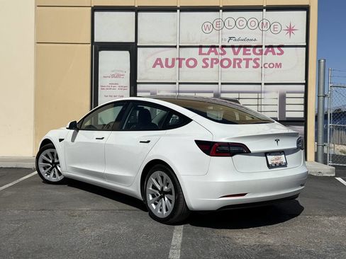 Used 2022 Tesla Model 3 RWD image 9