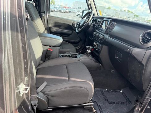 Used 2022 Jeep Gladiator Sport AWD/4WD image 30