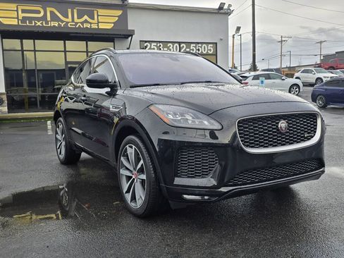 Used 2018 Jaguar E-PACE R-Dynamic HSE image 2