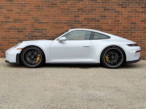 Certified 2025 Porsche 911 GT3 image 2