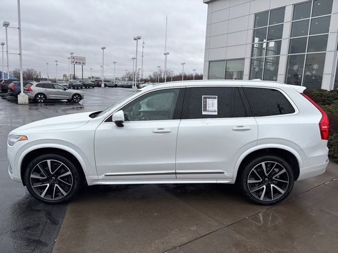 Certified 2023 Volvo XC90 B5 Plus w/ Protection Package Premier image 9