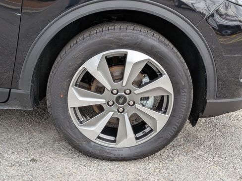 Certified 2025 Ford Escape Platinum image 12