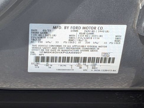 Used 2023 Ford Explorer XLT w/ Equipment Group 202A AWD/4WD image 42