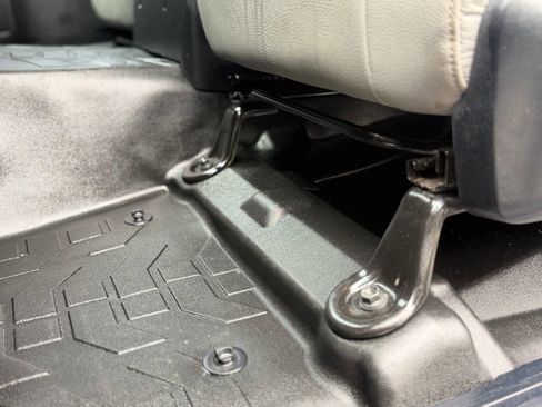 Used 2015 Toyota Tundra SR AWD/4WD image 92