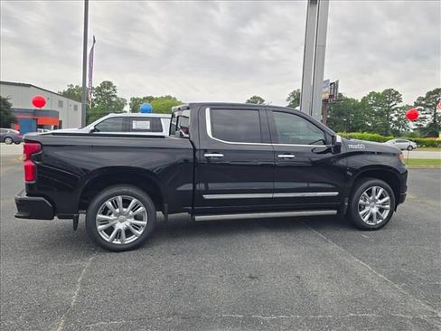 New 2026 Chevrolet Silverado 1500 High Country AWD/4WD image 4
