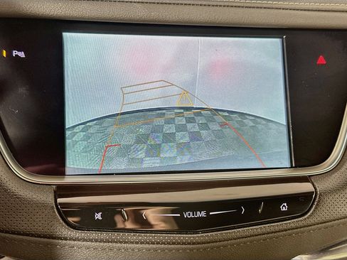 Used 2019 Cadillac XT5 FWD image 13