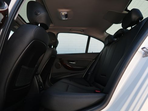 Used 2014 BMW 328i Sedan RWD image 26