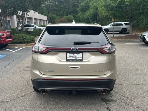 Used 2018 Ford Edge Titanium w/ Equipment Group 302A FWD image 6