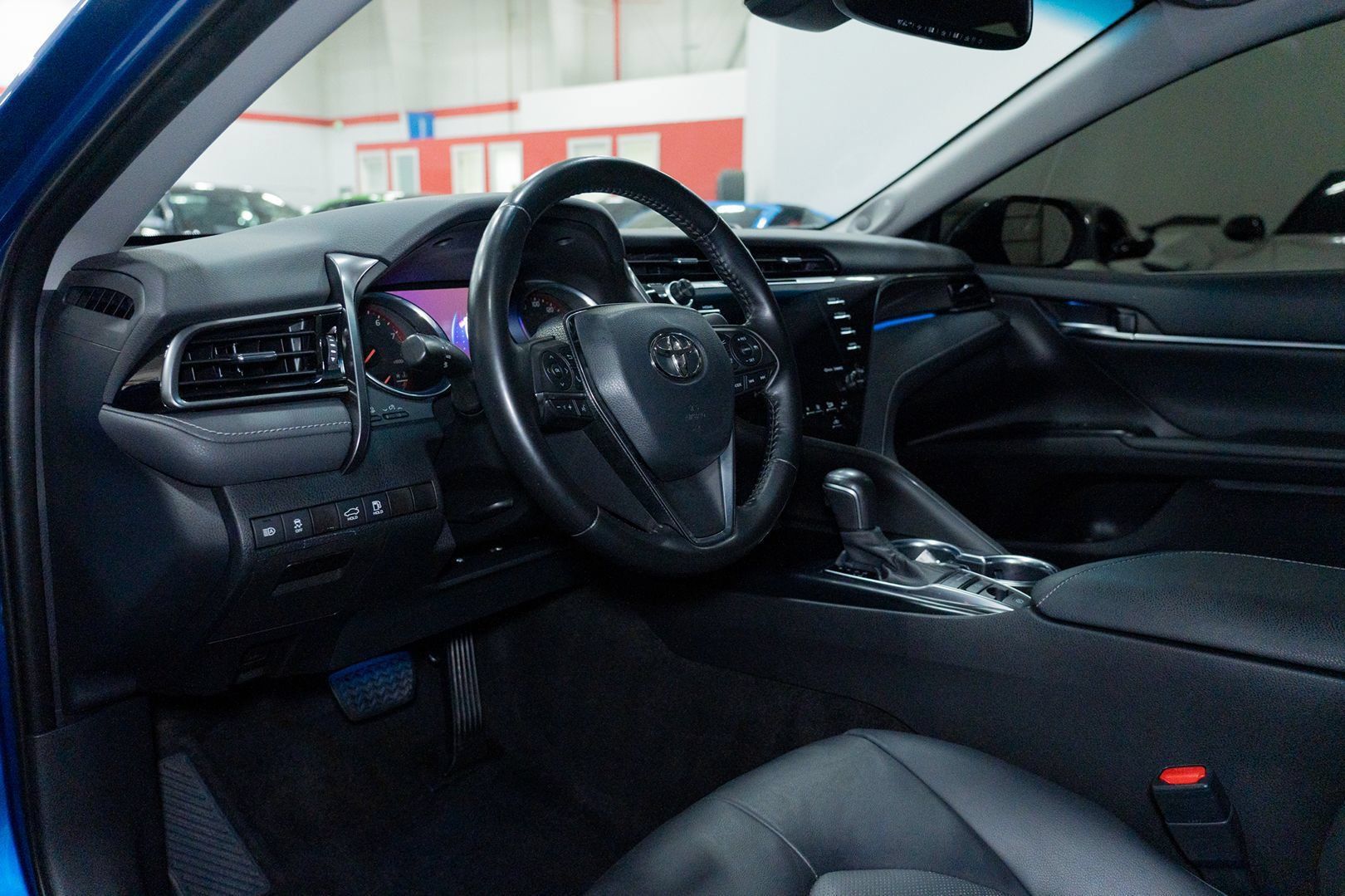 Used 2020 Toyota Camry XSE w/ Navigation Package FWD image 14