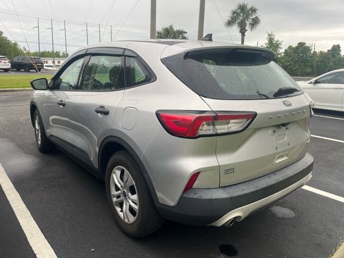 Used 2020 Ford Escape S image 3