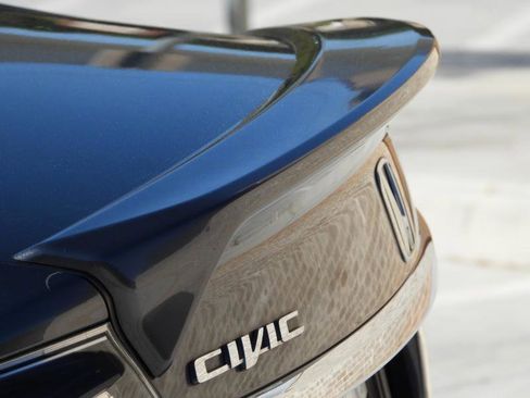 Used 2013 Honda Civic Hybrid Sedan image 11