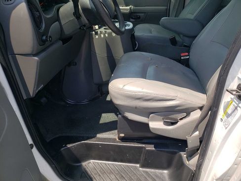 Used 2005 Ford E-350 and Econoline 350 Extended Super Duty RWD image 14
