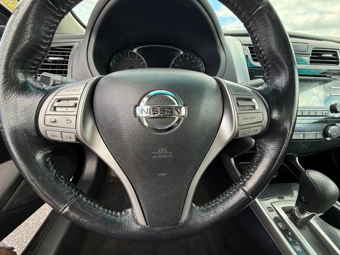 Used 2013 Nissan Altima 2.5 SV image 13