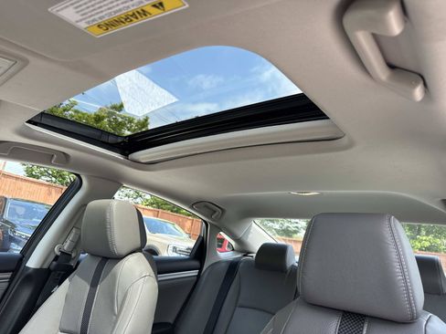 Used 2020 Honda Civic EX-L image 3