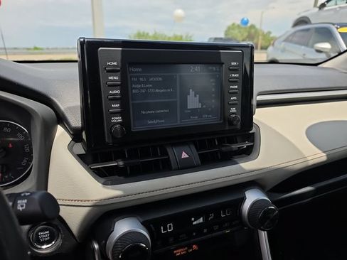 Used 2019 Toyota RAV4 XLE FWD image 24