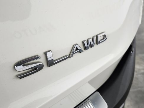 Used 2023 Nissan Rogue SL w/ SL Premium Package image 24