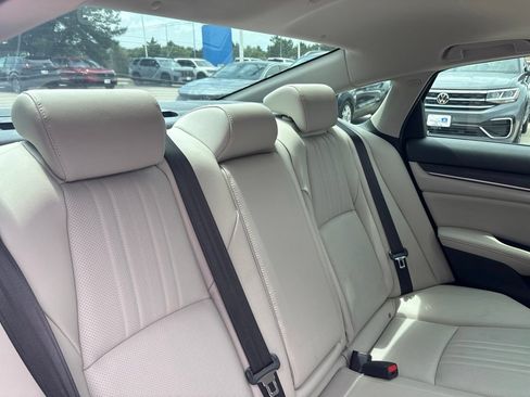 Used 2020 Honda Accord Touring image 34