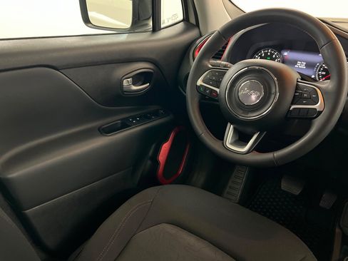 Used 2023 Jeep Renegade Trailhawk AWD/4WD image 11