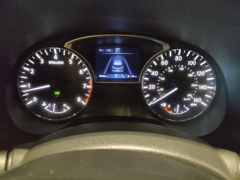 Used 2019 Nissan Pathfinder SV image 23