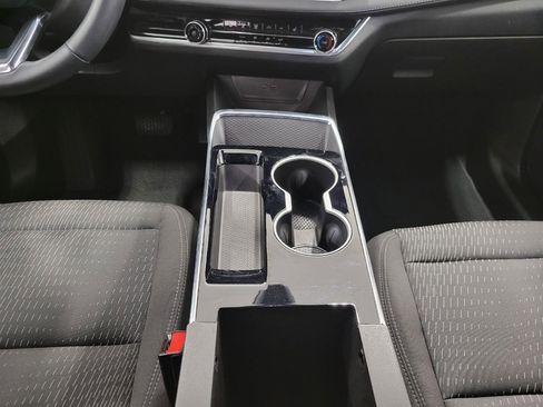 Used 2025 Chevrolet Equinox LT image 17