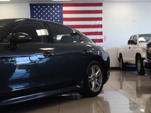 Used 2012 Porsche Panamera 4 image 14
