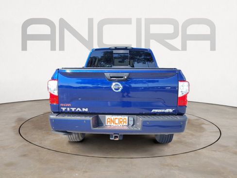 Used 2018 Nissan Titan PRO-4X w/ Pro-4x Convenience Package AWD/4WD image 9