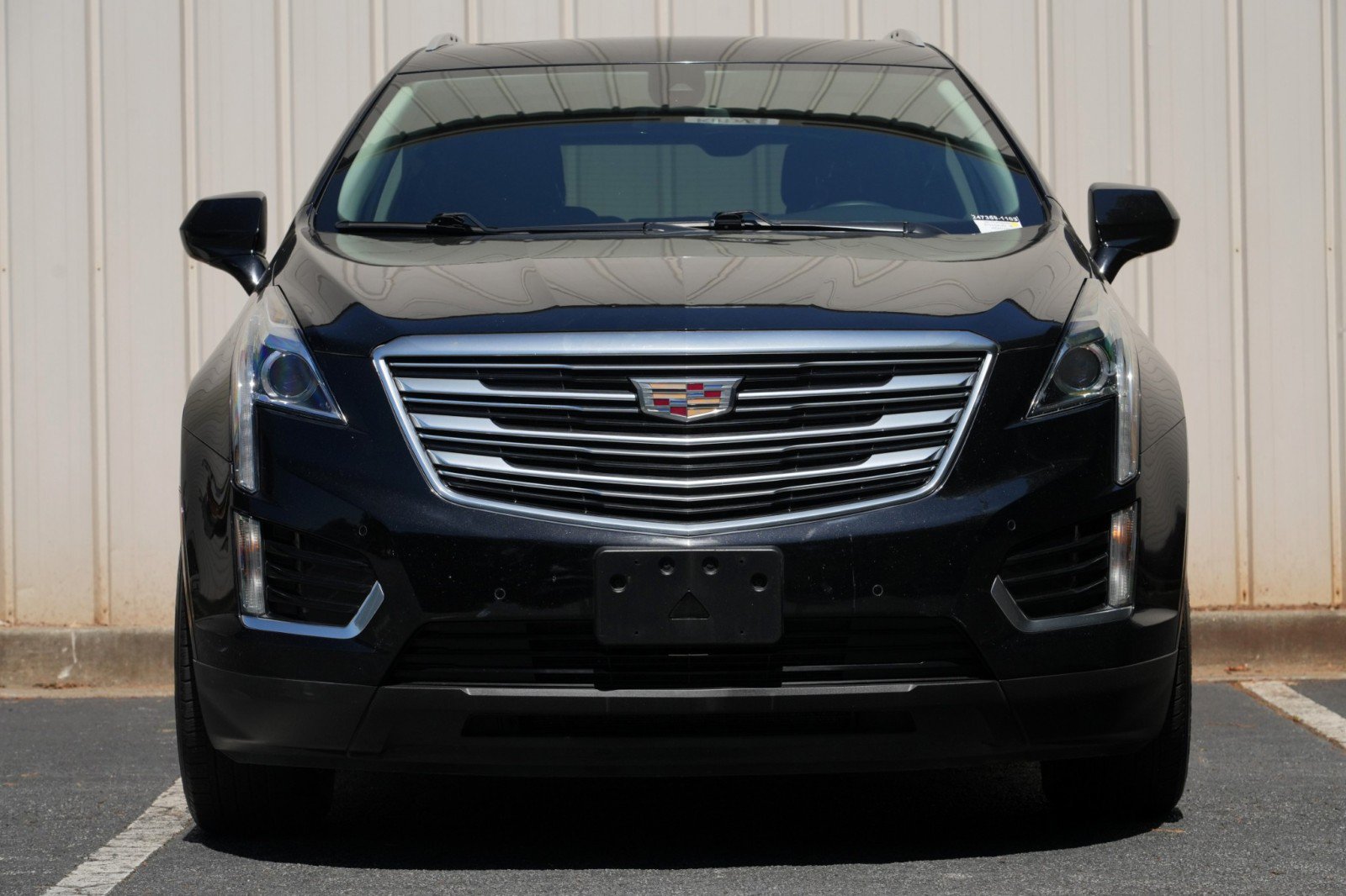 Used 2017 Cadillac XT5 Luxury w/ Driver Awareness Package FWD image 6