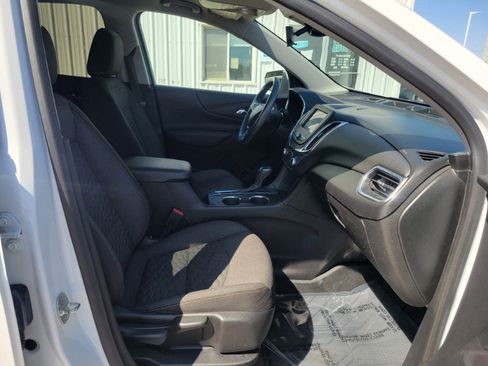 Used 2020 Chevrolet Equinox LT FWD image 24