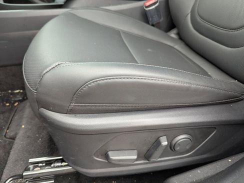 Used 2025 Hyundai Tucson SEL AWD/4WD image 16