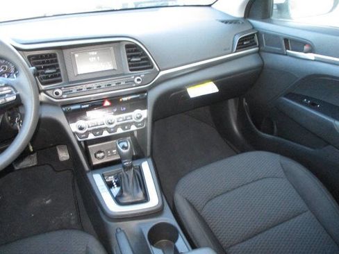 Used 2020 Hyundai Elantra SE w/ Cargo Package (C1) image 30