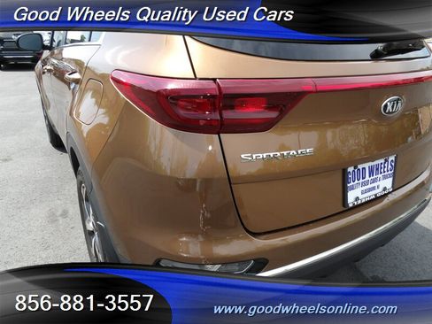 Used 2020 Kia Sportage LX FWD image 9