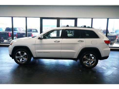 Used 2015 Jeep Grand Cherokee Limited w/ Luxury Group II AWD/4WD image 4