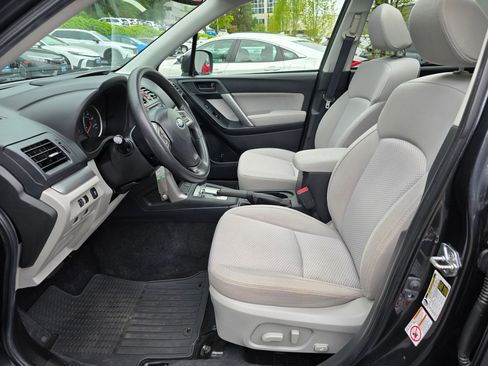Used 2015 Subaru Forester 2.5i Premium w/ All-Weather Package AWD/4WD image 21