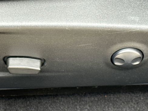 Used 2022 Dodge Challenger SXT w/ Blacktop Package image 19