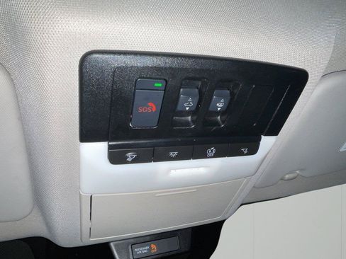 Used 2021 Nissan Rogue SL w/ Premium Package FWD image 21