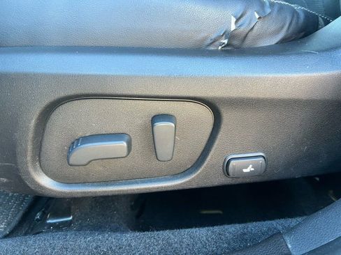 Used 2015 Subaru Forester 2.5i Limited image 18