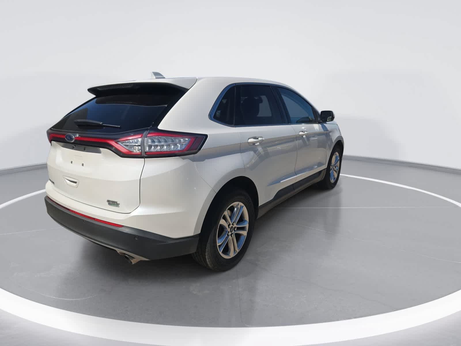 Used 2016 Ford Edge SEL w/ Equipment Group 201A FWD image 8