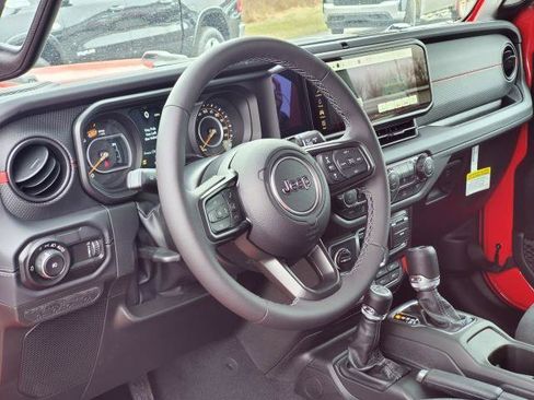 New 2026 Jeep Wrangler Unlimited Rubicon w/ Whitecap Package image 6