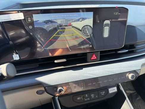 New 2026 Kia Carnival EX FWD image 20