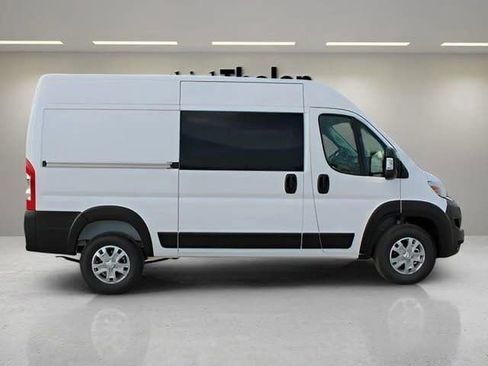 New 2024 RAM ProMaster 1500 w/ Quick Order Package 22G SLT image 8