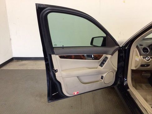 Used 2014 Mercedes-Benz C 250 Sedan image 15